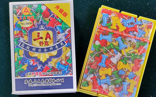 中卫扑克批发采购指南与产品质量识别要点解析